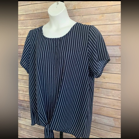 Elizabeth - Size 3X - Picture 3 of 7